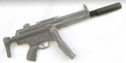 MP5 équipé avec un réducteur de son RDS Vortex