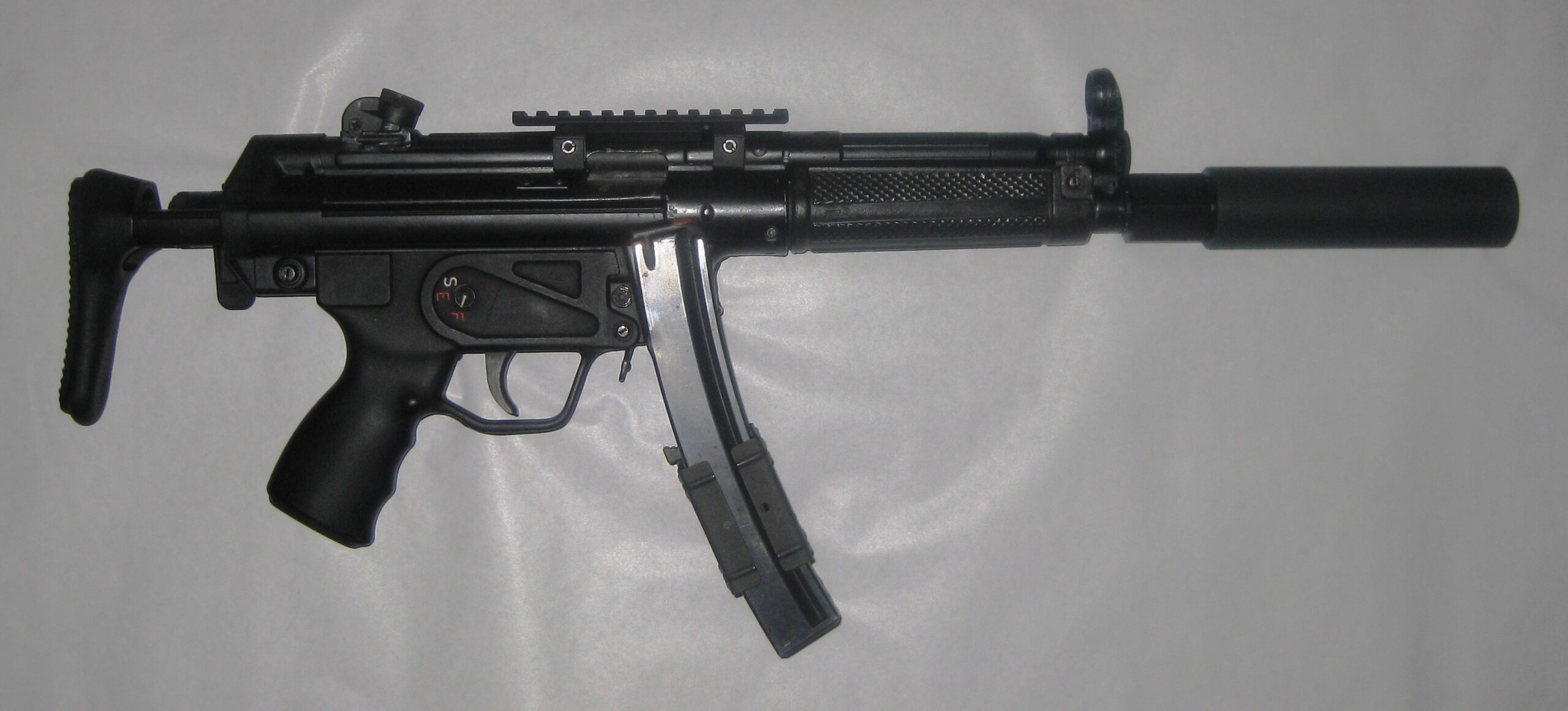 Pistolet Welrod refabriqué par RDS Industrie